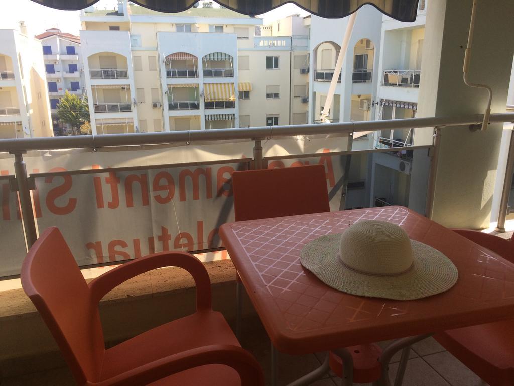 Arbi'S Pool View Apartment Голем Екстер'єр фото